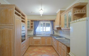 Property slide 19