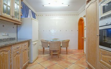 Property slide 20
