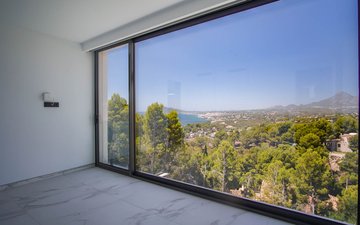 Property slide 20