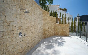 Property slide 32