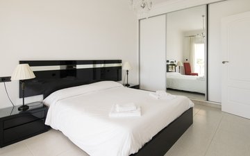 Property slide 6