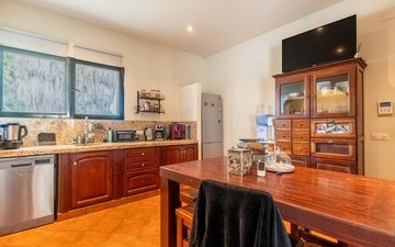 Property slide 16