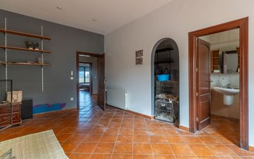 Property slide 20