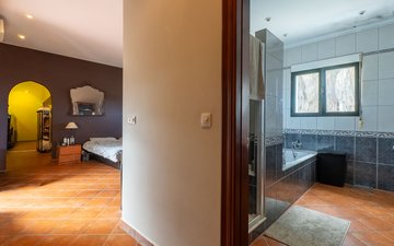 Property slide 21