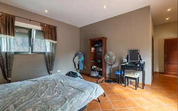 Property slide 25