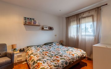 Property slide 35