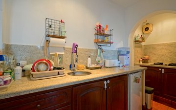 Property slide 38