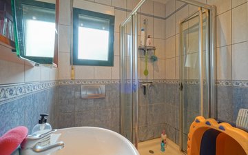 Property slide 39