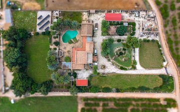 Property slide 46