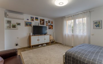 Property slide 5