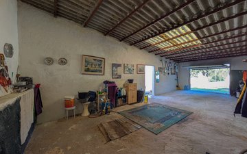 Property slide 32