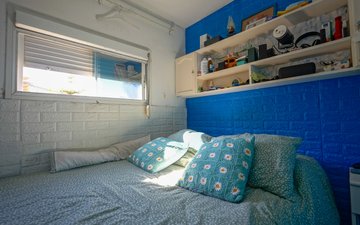 Property slide 32