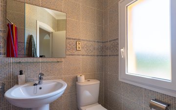 Property slide 25
