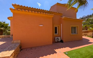 Property slide 40