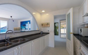 Property slide 22
