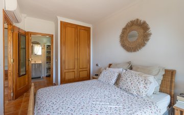 Property slide 22
