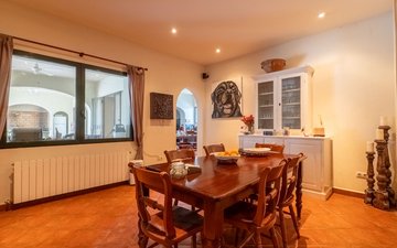 Property slide 24