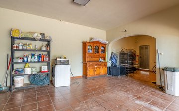 Property slide 31