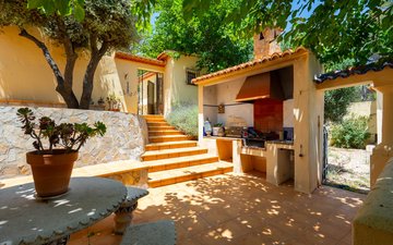 Property slide 44