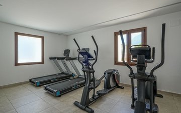 Property slide 36