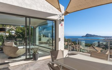 Property slide 10