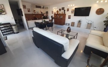 Property slide 38