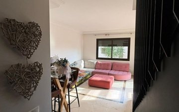 Property slide 20
