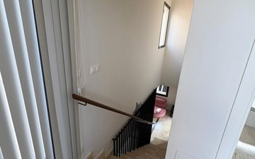 Property slide 32