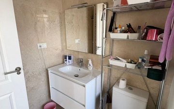Property slide 39
