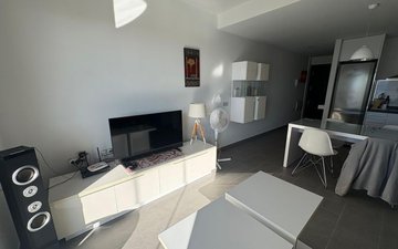 Property slide 19