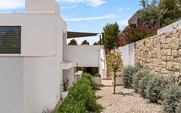 Property slide 19