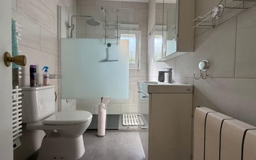 Property slide 32