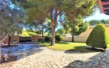 Property slide 28
