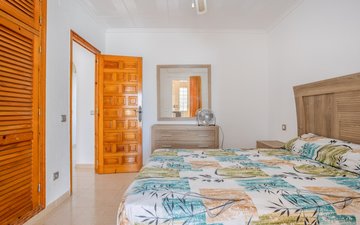 Property slide 20