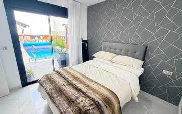 Property slide 25
