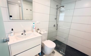 Property slide 21