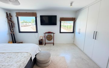 Property slide 33