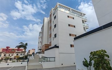 Property slide 32