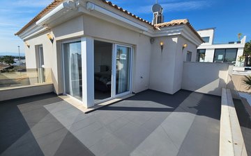 Property slide 10