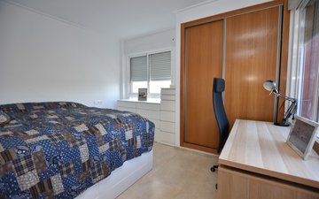 Property slide 18