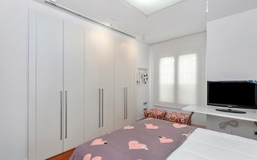 Property slide 48