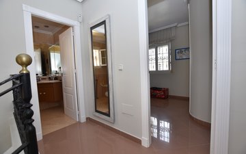 Property slide 21
