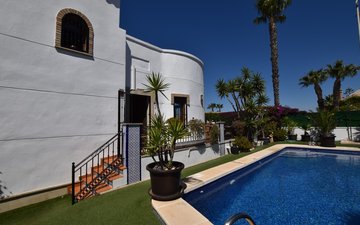 Property slide 43