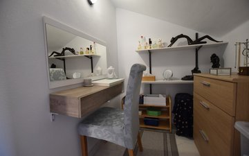 Property slide 32