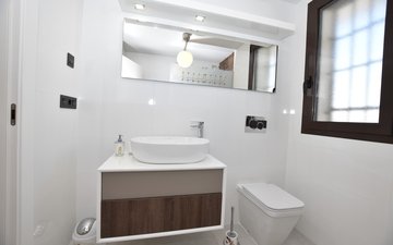 Property slide 25