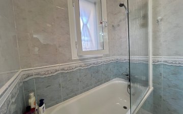 Property slide 20