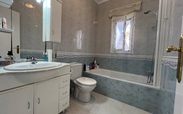 Property slide 21