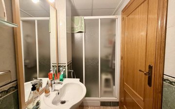 Property slide 16