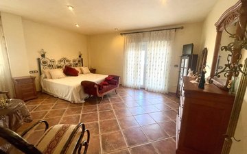 Property slide 18