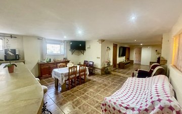 Property slide 24